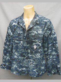 เสื้อทหารเรือสหรัฐ