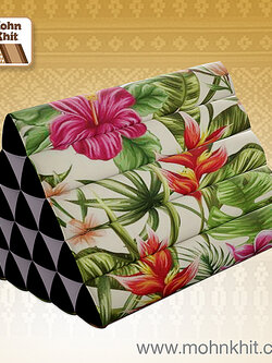 หมอนสามเหลี่ยม15ช่องลายฮาวาย 52cmx36cmx32cm// Thai Tri-angle Cotton Hawaii Traditional Floor Cushions.