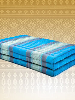 ที่นอนขิด 3 พับลายไทยสีฟ้าอ่อน ขนาด 110x180x7Cm //Large 3 part mattresses Cotton, kapok