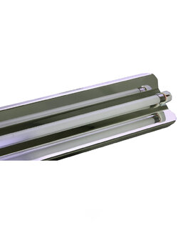 โคมปีกสะท้อนแสง 2x36W ขนาด กว้าง 135 x ยาว 610 x สูง 80 mm.