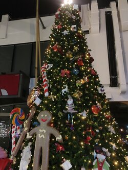 เช่าต้นคริสต์มาสปลอม