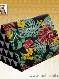 หมอนสามเหลี่ยม15ช่องลายฮาวาย 52cmx36cmx32cm// Thai Tri-angle Cotton Hawaii Traditional Floor Cushions