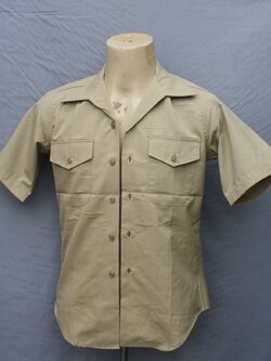 เสื้อทหารเรือสหรัฐ