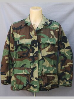 เสื้อทหารสหรัฐ M81 DBU ลาย woodland