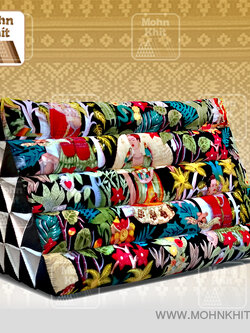 หมอนสามเหลี่ยม15ช่องผ้าWax ลาย Frida Kahlo 52cmx36cmx32cm// Thai Tri-angle Cotton kapok 100%Traditional Floor Cushions .