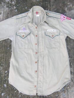 เสื้อลูกเสือญี่ปุ่น