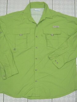 เสื้อเดินป่า