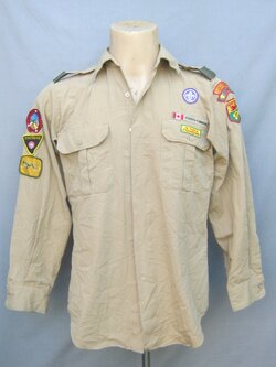 เสื้อลูกเสือแคนนาดา