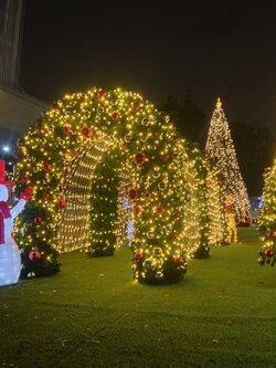 แบบต้นคริสต์มาสให้เช่าตกแต่งงานเลี้ยง