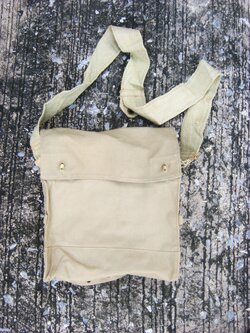 กระเป๋าหน้ากากแก๊ส สงครามโลกครั้งที่สอง