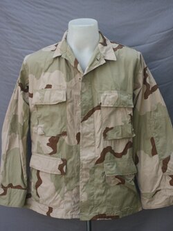 เสื้อทหารสหรัฐ ลายพรางสามสี