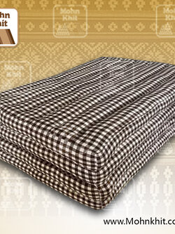 ที่นอนนุ่นลายตารางน้ำตาล 4 พับใหญ่ 90x180x7Cm /Thai Folding mattresses Our traditional Thai Mattress is hand stuffed with natural kapok.