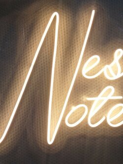 ป้ายไฟนีออน