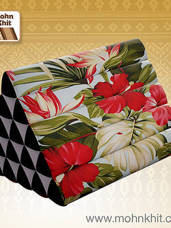 หมอนสามเหลี่ยม15ช่องลายฮาวาย 52cmx36cmx32cm// Thai Tri-angle Cotton Hawaii Traditional Floor Cushions.