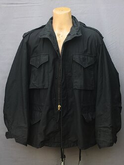 ขายแล้ว เสื้อทหารสหรัฐ M65 สีดำ Alphaindustries USA