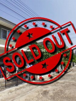 ขายบ้านแฝด ม.เดอะวิลล่า (ท่าอิฐ) ถ.รัตนาธิเบศร์ ต.ท่าอิฐ อ.ปากเกร็ด นนทบุรี / พื้นที่ 2 ชั้น 35.8 ตารางวา