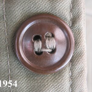 เสื้อทหารสหรัฐช่วงปี 1950-1958 กระดุมทนไฟ