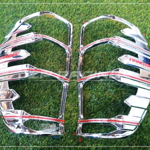 ครอบไฟท้ายโครเมี่ยม FITT