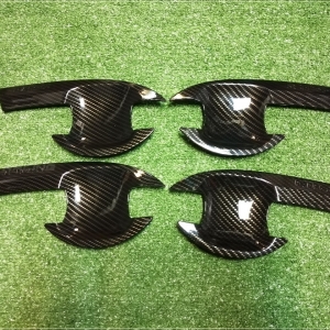 ถ้วยรองมือเปิด 4 ประตู Carbon EVEREST