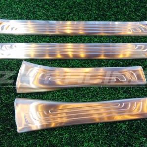 คิ้วบันไดด้านใน CR-V (V.1) สำหรับรถ 5 ที่นั่ง